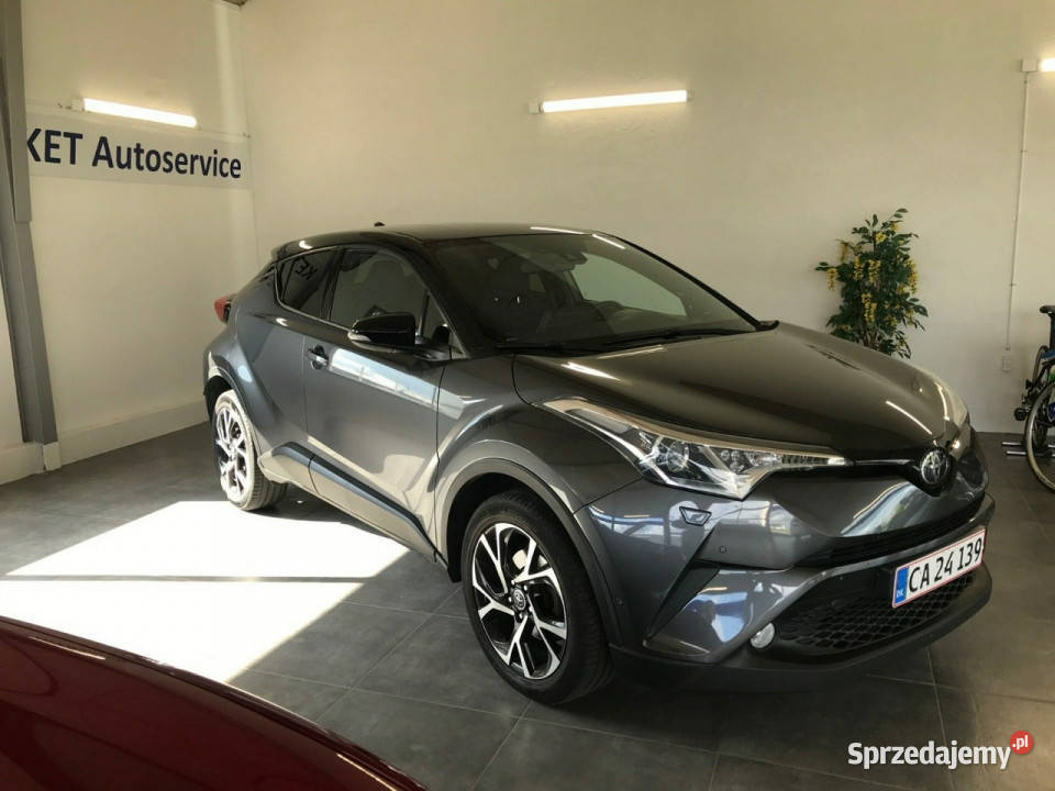 Toyota CHR Samochody osobowe Sadlno