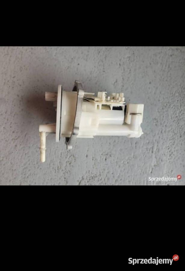 TRIUMPH DAYTONA 675 POMPA PALIWA OEM 0608 Nowy Tomyśl