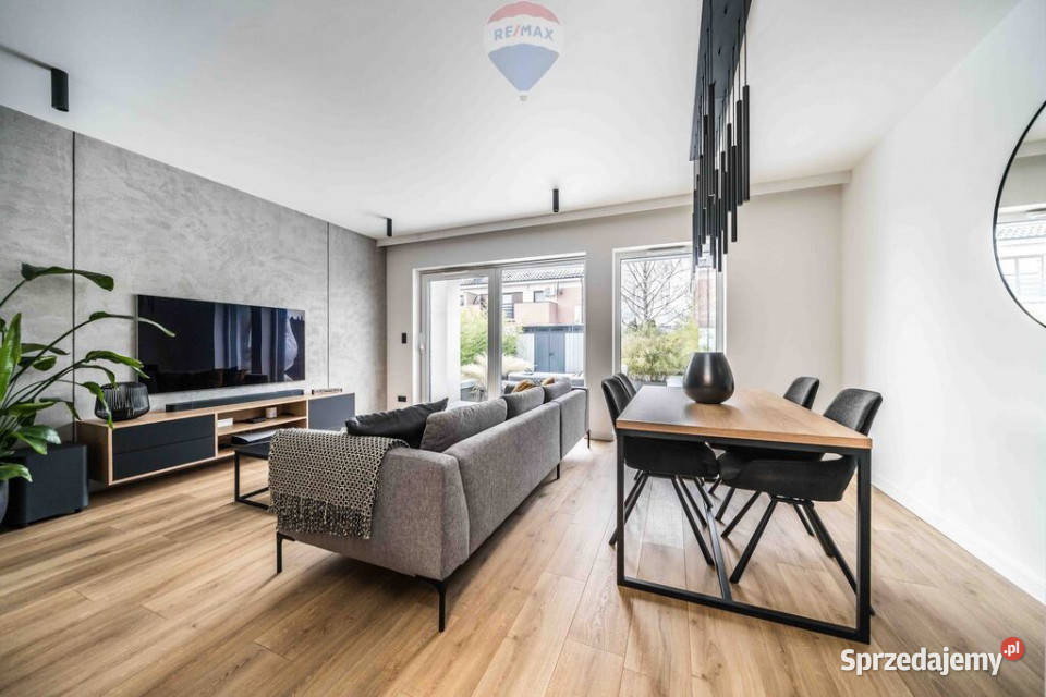 Nowoczesny energooszczędny umeblowany dom Luboń