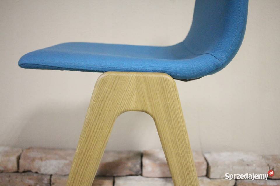 Piękne hokery Naughtone śląskie Góra