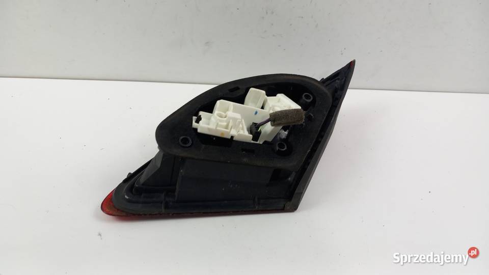 OPEL ASTRA J HB LAMPA TYŁ LEWA W KLAPĘ wielkopolskie Zbierkowo