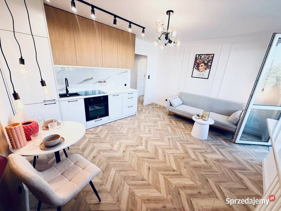 LUX 3 pokoje LOGGIA GENERALNY REMONT wielka płyta Warszawa