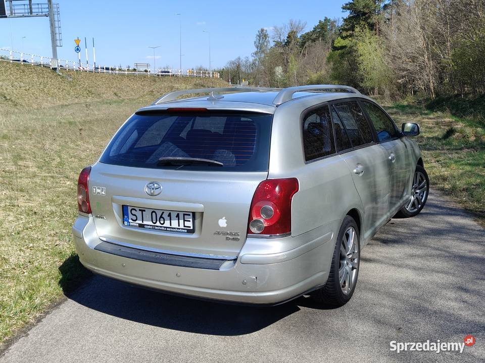 Toyota Avensis 20d 2007r polift manualna Konin