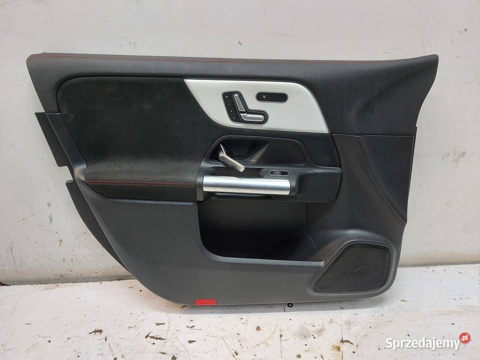 Mercedes EQA 250 W243 TAPICERKA BOCZEK DRZWI