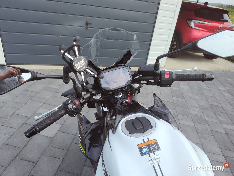 Kawasaki Z650 serwisowany ASO dużo dodatkow 40000km Korczyna