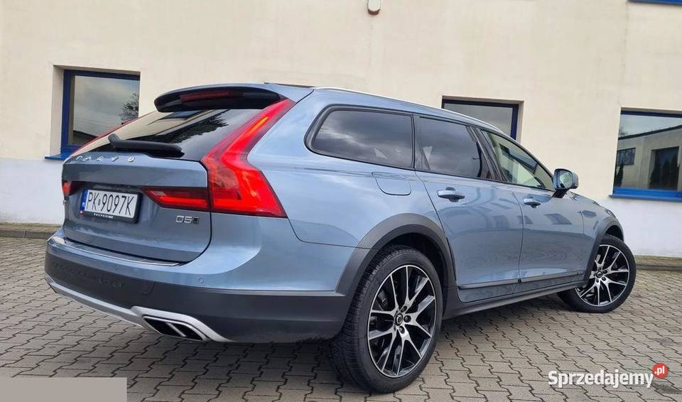 Volvo V90 Cross Country D5 AWD 235 2020r Gołuchów