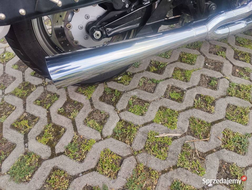 Suzuki Intruder 1500 mały przebieg 2 wydechy 2 Puławy