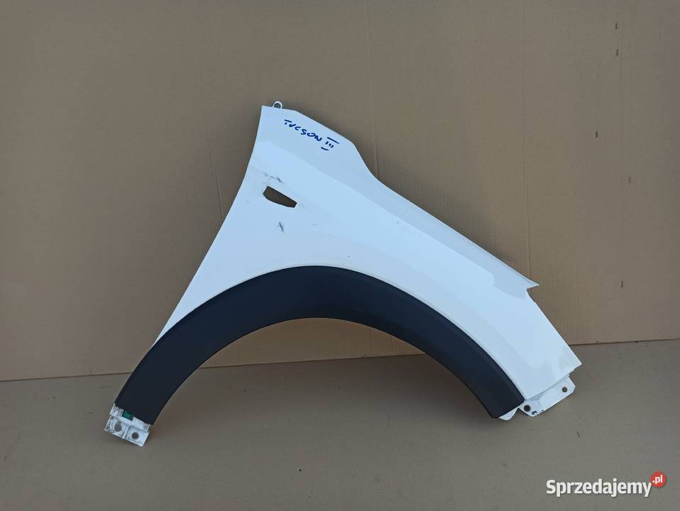 HYUNDAI TUCSON III BŁOTNIK PRAWY LISTWA NAKŁADKA osobowe Karoseria Trzciel sprzedam