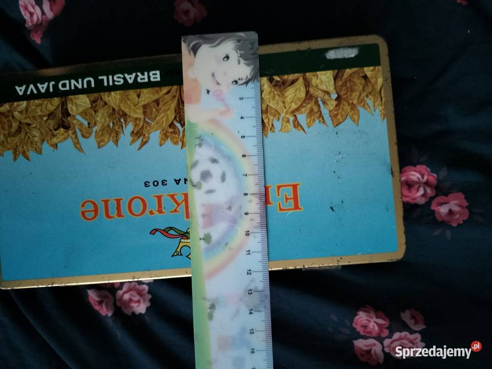 Metalowe pudełko z guzikami różne duże pudełko Choszczno