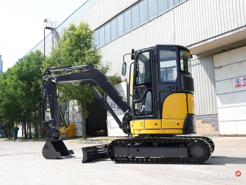 Minikoparka 4 t Mller Machinery MB 40 A silnik Pleszew