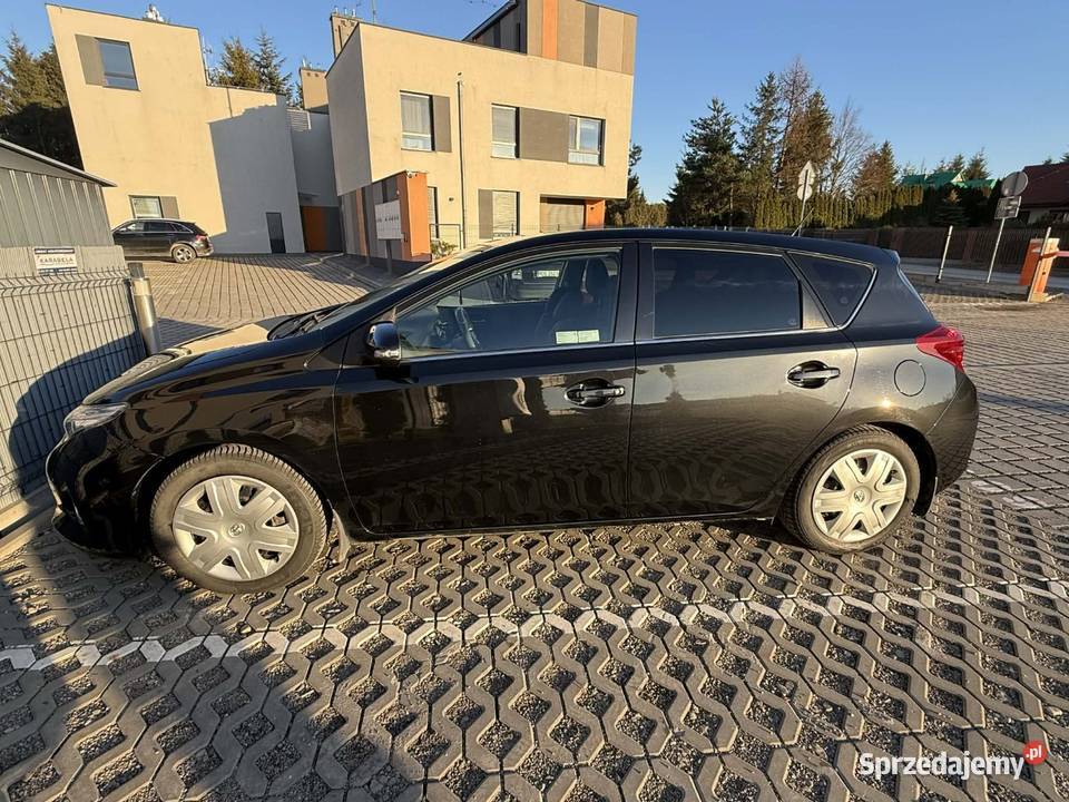Toyota Auris 16 benzyna gaz salon Polska Rzeszów sprzedam