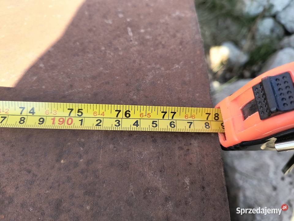 Kosiarka sadownicza z uchylnym ramieniem Krowica Hołodowska