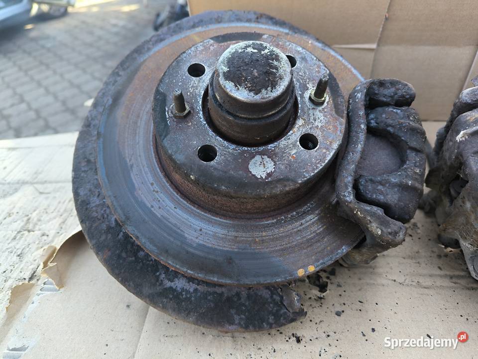 FSO Polonez Fiat 125ppiasty zwrotnica piasta podkarpackie Stalowa Wola sprzedam