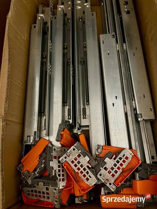 Prowadnice BLUM Tandem 550 Blumotion cichy domyk Oborniki