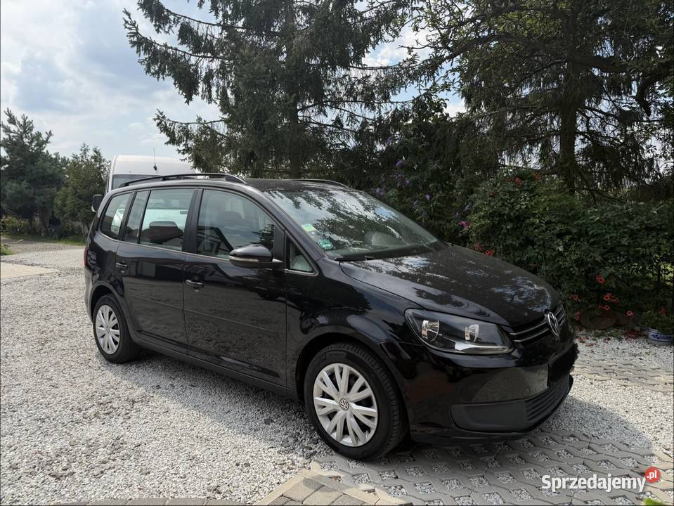 Volkswagen Touran Diesel Rok produkcji 2011 Wschowa