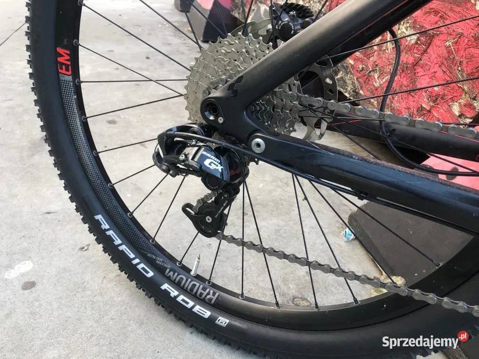 Cube stereo carbon kask ochraniacze zestaw do Pozostałe Dąbrówka Wielka sprzedam
