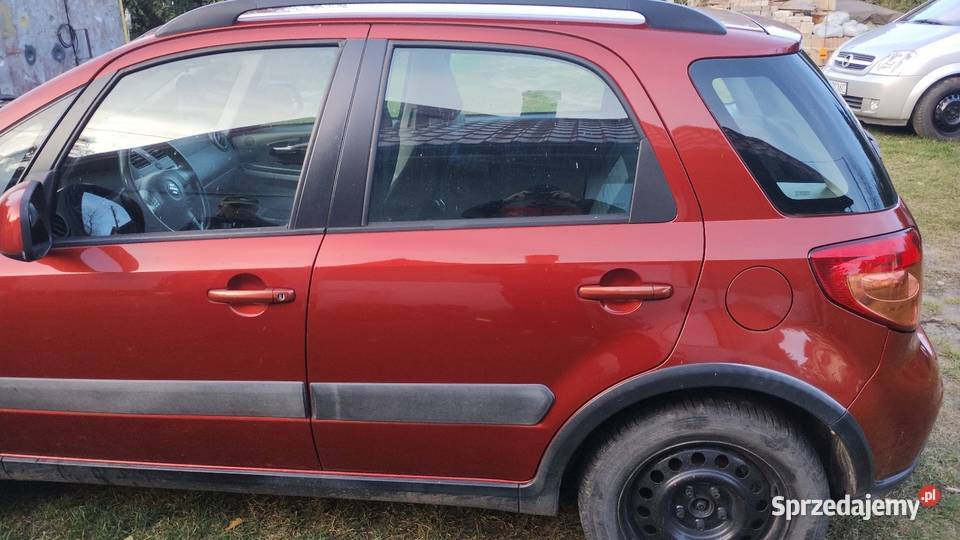 Suzuki SX4 4x4 diesel 19 120 koni mechanicznych
