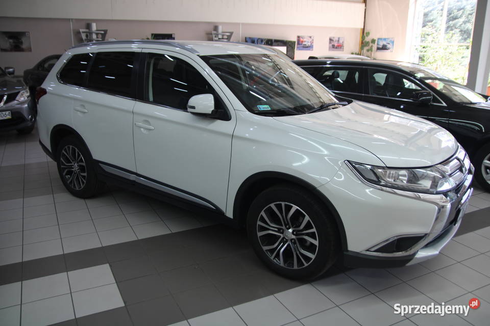 Mitsubishi Outlander INTENSE 4WD Automat Salon wspomaganie kierownicy
