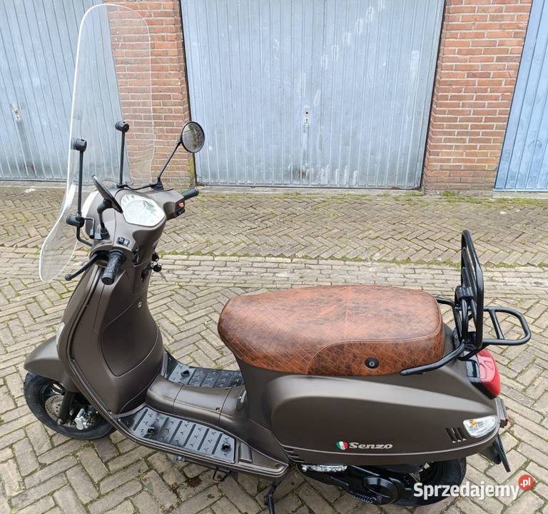 Nowoczesny skuter Riva Lux 50 odblokowany SYM
