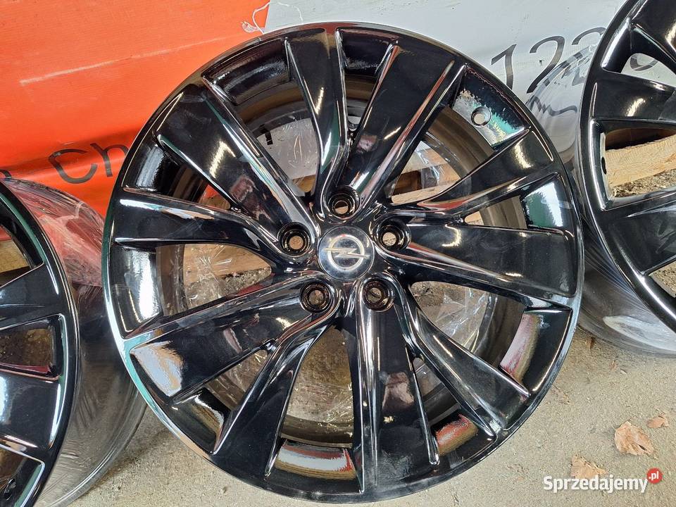 Alufelgi 5x115 18 ET41 OPEL Astra Insignia Średnica 18" Choceń sprzedam