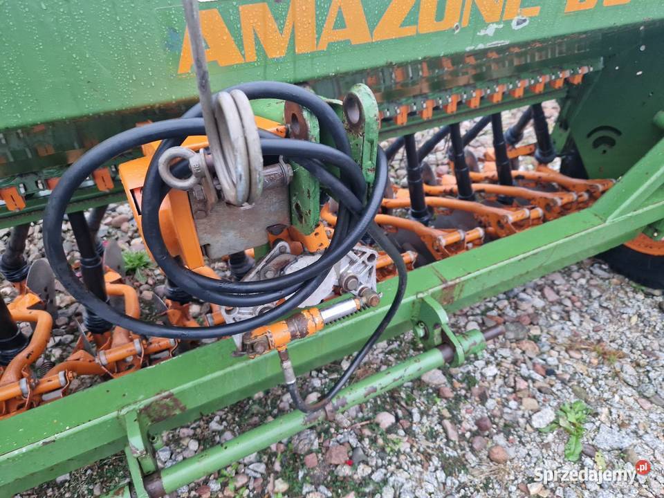 Siewnik AMAZONE D8 talerzowy 3m Amazone wielkopolskie Osiek Mały