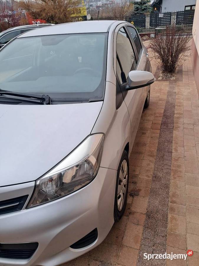 Sprzedam Toyota Yaris III 133 benzyna Salon Rawa Mazowiecka