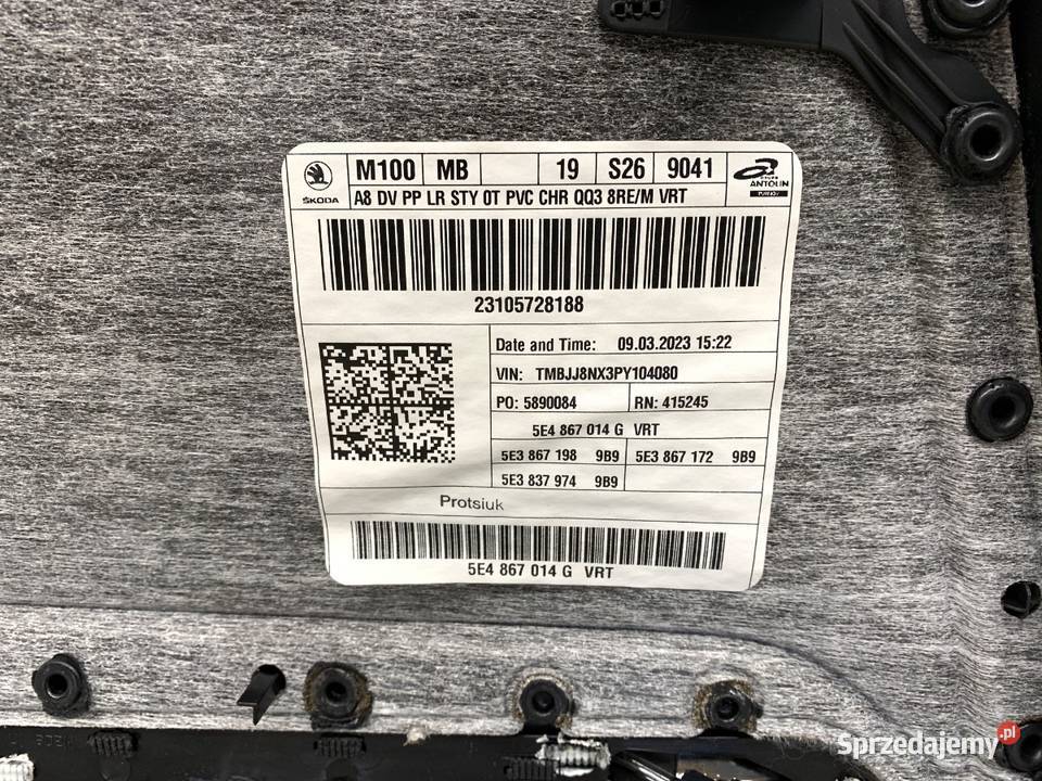 BOCZEK DRZWI PRAWY PRZÓD SKODA OCTAVIA IV Kombi podkarpackie