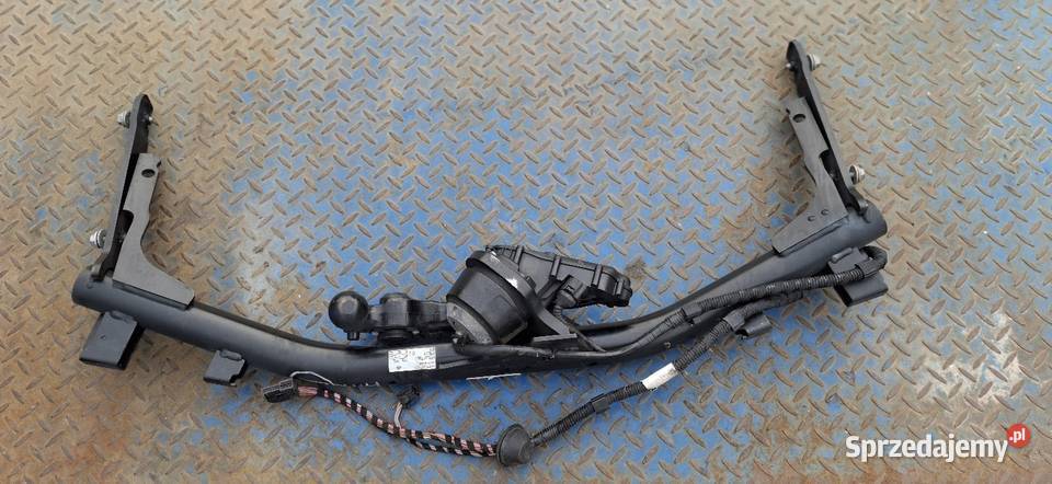 Hak holowniczy golf 8 kombi 5H9803881D wielkopolskie Podrzewie sprzedam