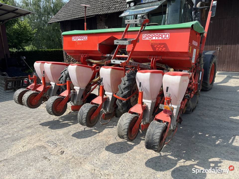 Siewnik 6 rzędowy Gaspardo talerzowy Pszczyna