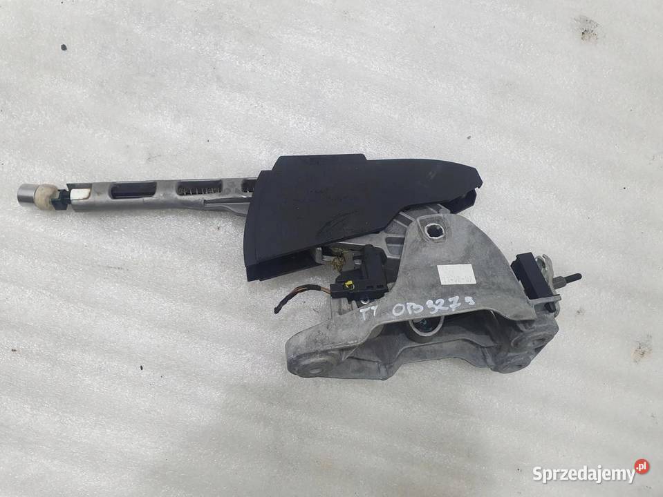 DŹWIGNIA HAMULCA RĘCZNEGO AUDI TT 8J0711303A