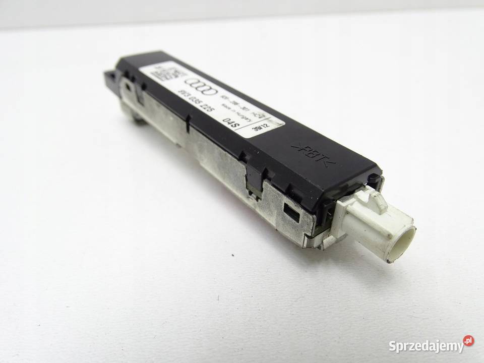 WZMACNIACZ ANTENY ANTENOWY AUDI A3 8V 8V3035225 sprzedam