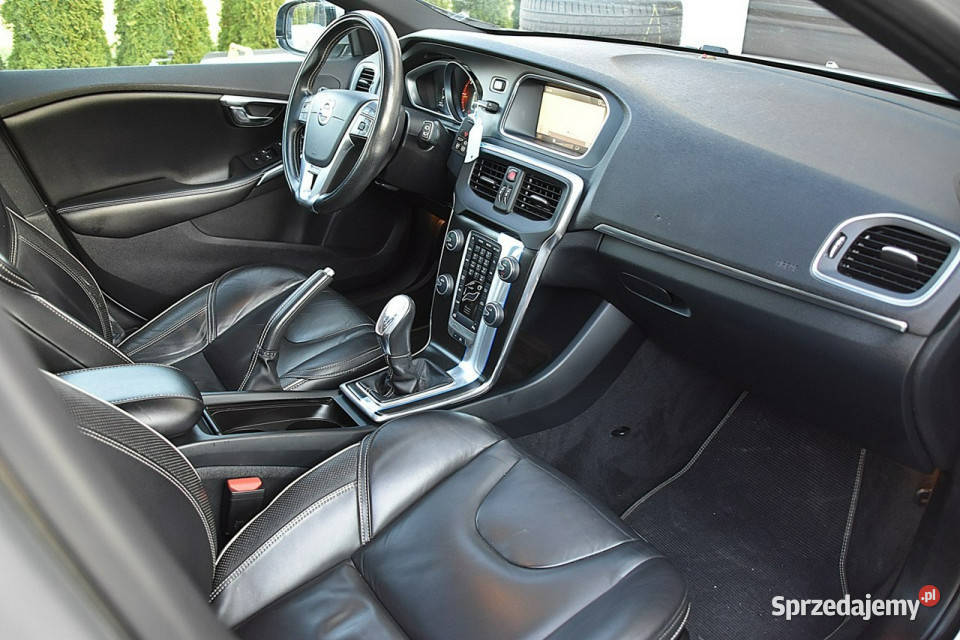 Volvo V40 V40 16D2 115 RDesign Skóra Led Navi 116KM mazowieckie Nowe Kucice