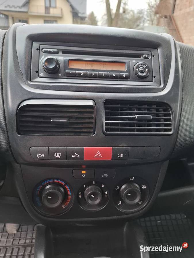 Opel Combo 2018 144 Klima 6 biegów Diesel manualna Motoryzacja Mielec