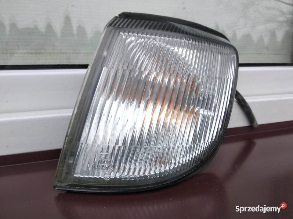 Subaru Forester 1 I SF kierunkowskaz kierunek Sieradz