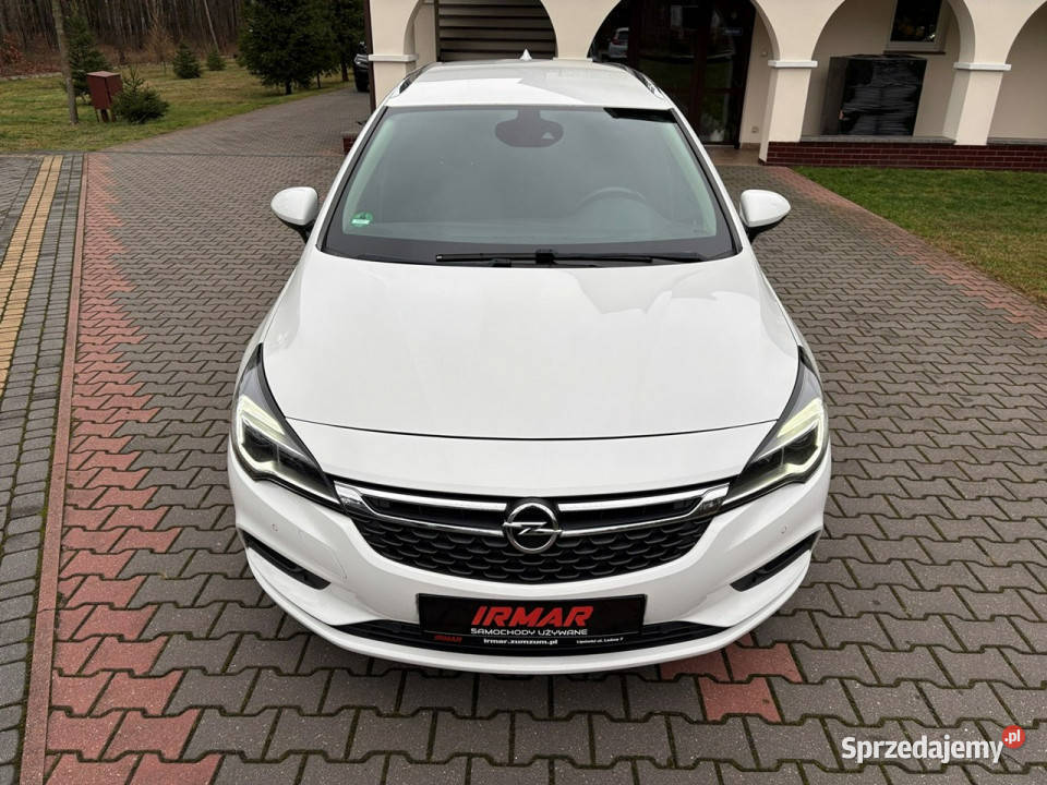 Opel Astra 14 150 Klimatyzacja automatyczna światła do jazdy dziennej Lipówki