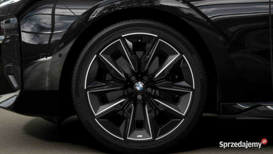BMW 740 BMW 740d xDrive Limuzyna DEMO G702022 autoalarm BMW Łódź