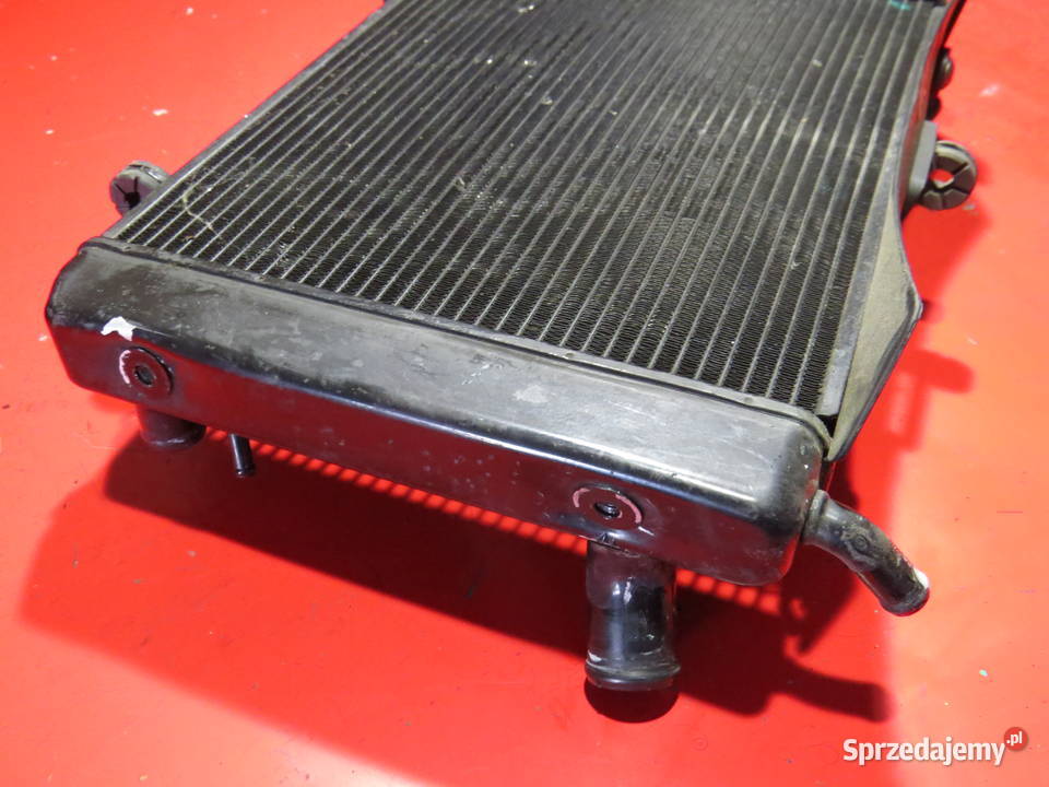 SUZUKI GSR600 GSR 600 K10 09 chłodnica cooler