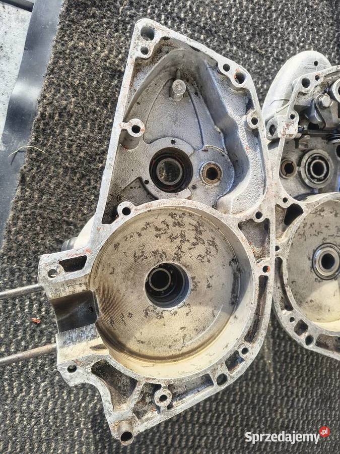 Pół kratery silnik WSK 125 Rzeszów