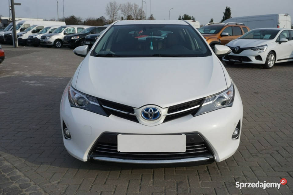 Toyota Auris 18 136 Hybrid AUT II 2012 1798cm3 Auris Lublin