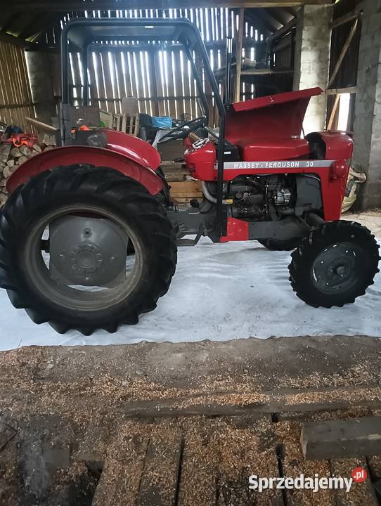 Massey Ferguson 3035 świętokrzyskie