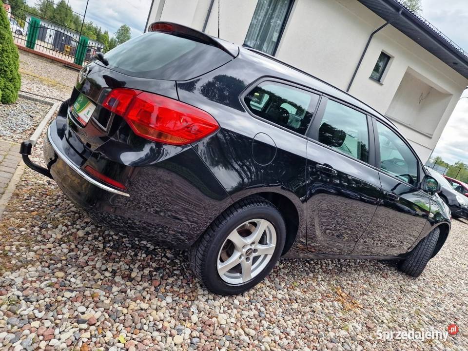 Opel Astra J Kombi Lifcie 16 Diesel Bogate immobilizer Białystok