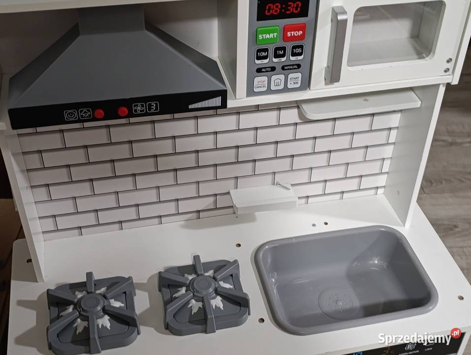 kuchnia drewniana dziewczynki dziewczęca Poznań