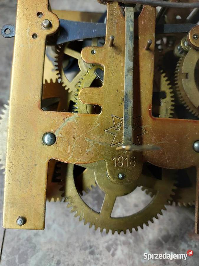 692 Mechanizm starego zegara ściennego Junghans Tczew