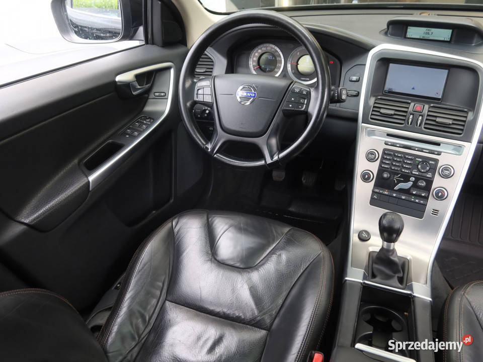 Volvo XC60 D3 elektrycznie ustawiane fotele Katowice