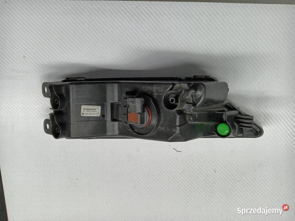 HALOGEN PRAWY PRZÓD PRZEDNI VW TIGUAN 2 osobowe wielkopolskie sprzedam