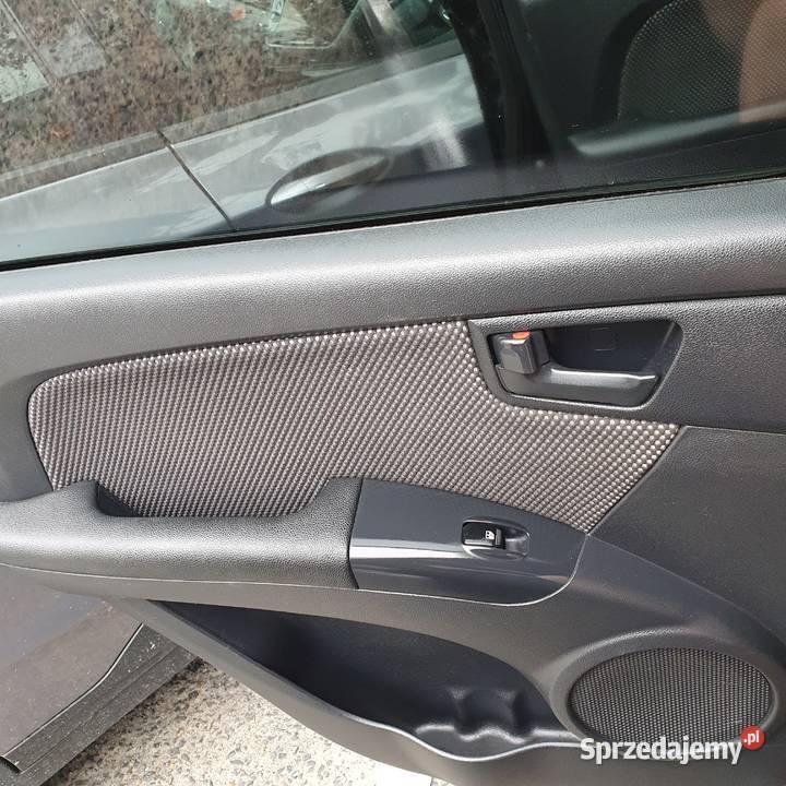 Kia Sportage II z 2007 roku z napędem 4x4 radio sprzedam