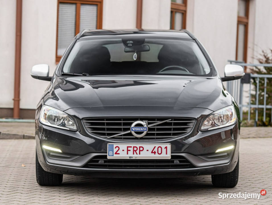 Volvo V60 Lift 16d 115 Navi Ledy 189 Super Stan Rok produkcji 2014 Zwoleń