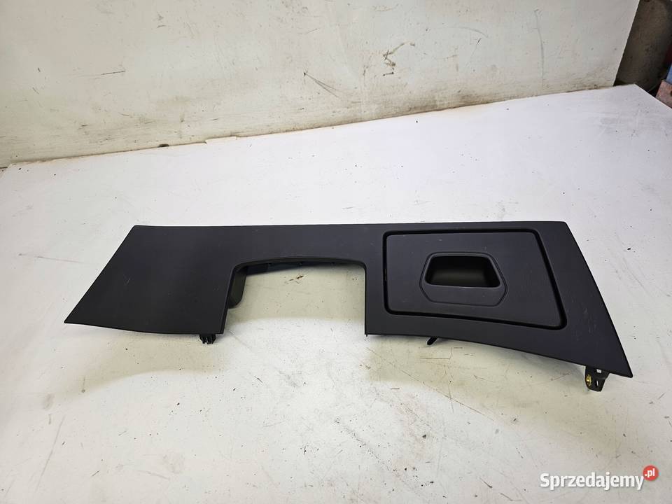OSŁONA POD KIEROWNICĘ SZTYCĘ AUDI A6 C8 Przystajń