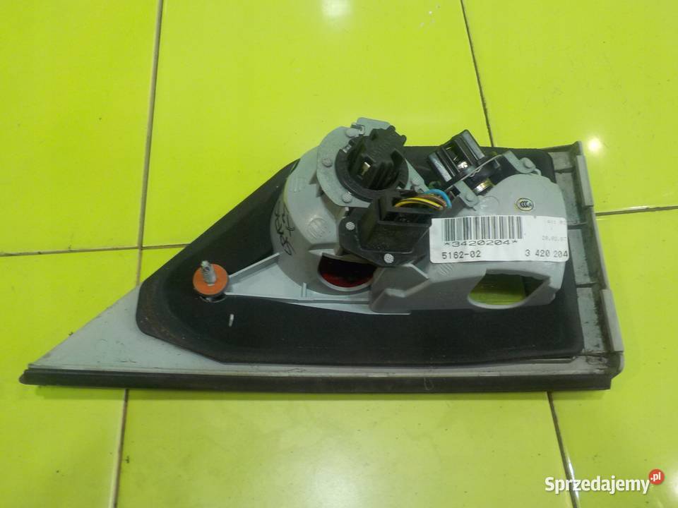 BMW X3 E83 25 B 05r lampa prawa tyl 3420204 Suków