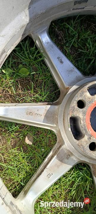 Komplet Felg aluminiowych z oponami letnimi